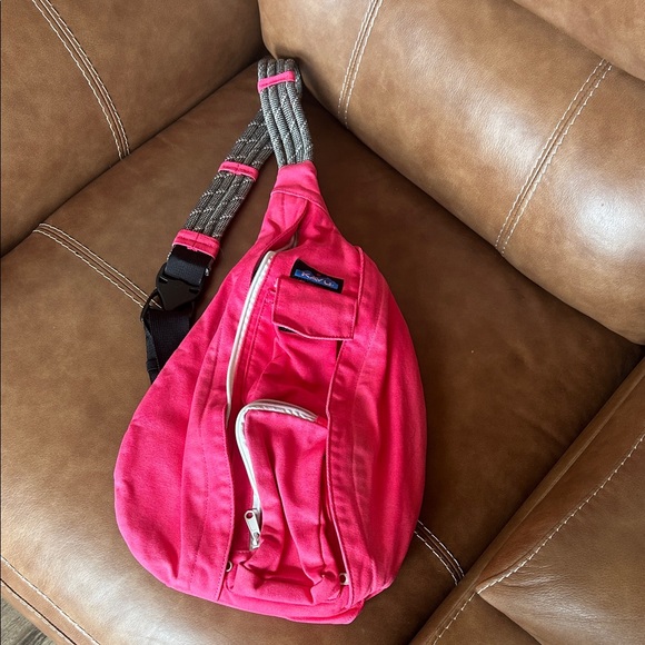 Kavu Handbags - Kavu Bright Pink Crossbody Sling Bag
